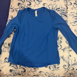 Lululemon long sleeve blue shirt. Size 2. Great condition